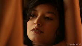 АҚШ-та жасөспірім Эдем көңілді өткізеді уақытта жалғыздықта