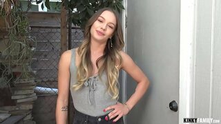 Familia perversă - vaginul ei tânăr