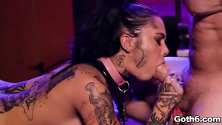 Gótica Sexy puta Genevieve Sinn fica um ANAL