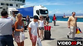 Gratis Sex Films-tussen de ferry en de hotel-Sarah voert [ elementen ]